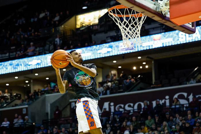 Bass Pro Tournament of Champions Missouri boys basketball dunk contest January 13 2024 Nate Latsch 25435